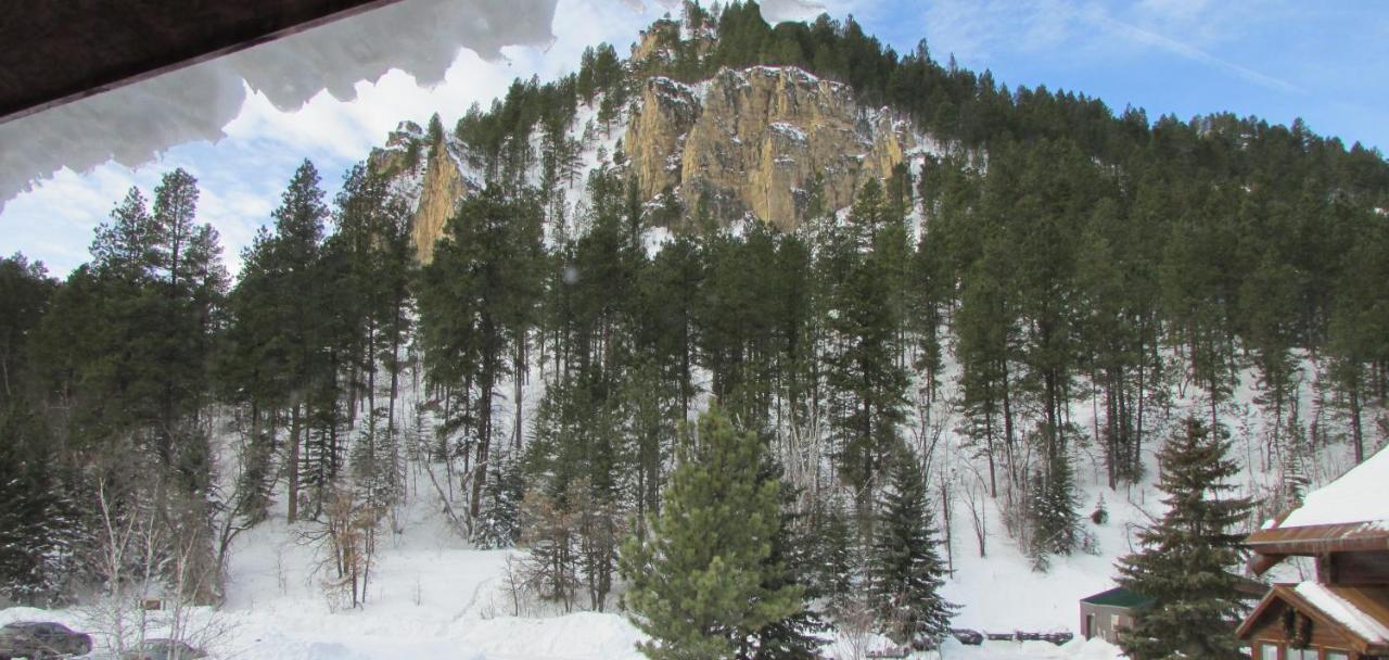 Spearfish Canyon Lodge Bagian luar foto