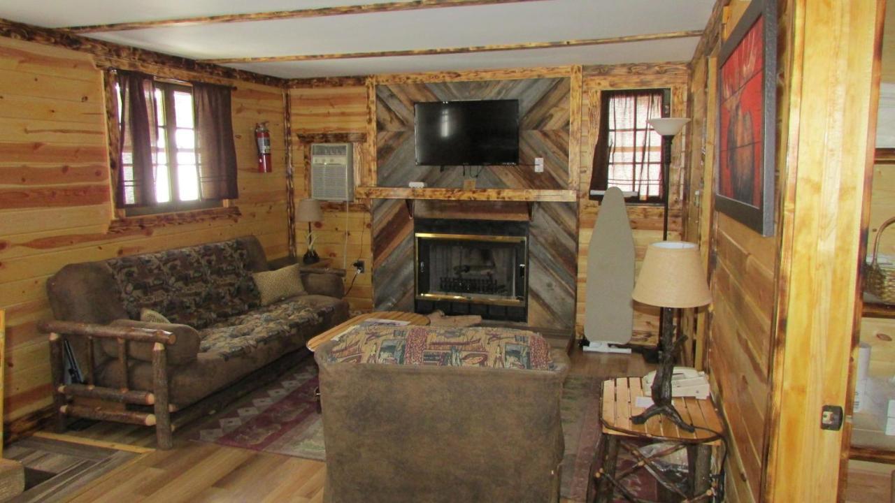 Spearfish Canyon Lodge Bagian luar foto