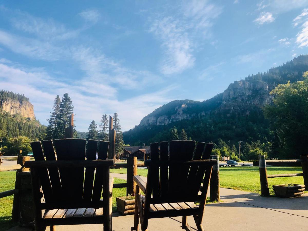 Spearfish Canyon Lodge Bagian luar foto